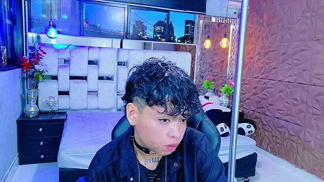 lunabustygirl online show from January 7, 7:44 am