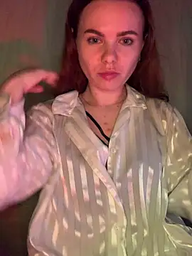 Snapshot of Alishiass399 chatting on November 23, 10:42 pm Alishiass399 online show from November 23, 10:42 pm