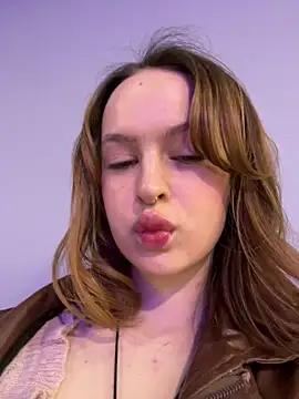 hani obsessed online show from April 4, 10:35 am