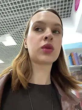 hani obsessed online show from April 7, 11:43 am