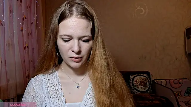 RomonaBustad online show from November 27, 6:15 am