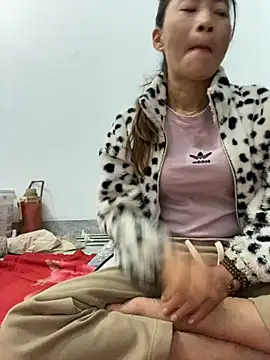 pitty mymi online show from December 3, 9:35 pm