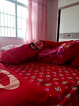 pitty mymi online show from April 15, 11:27 pm