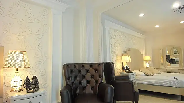 IvannaClaire online show from December 4, 12:14 pm