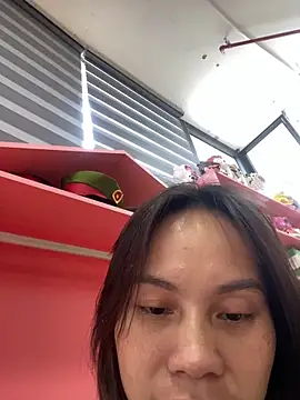 Trangbabylove online show from March 31, 8:59 am