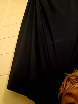 Snapshot of thonydiez12 chatting on December 5, 4:58 pm thonydiez12 online show from December 5, 4:58 pm