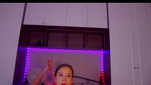 ArielEvans online show from July 13, 2:58 am