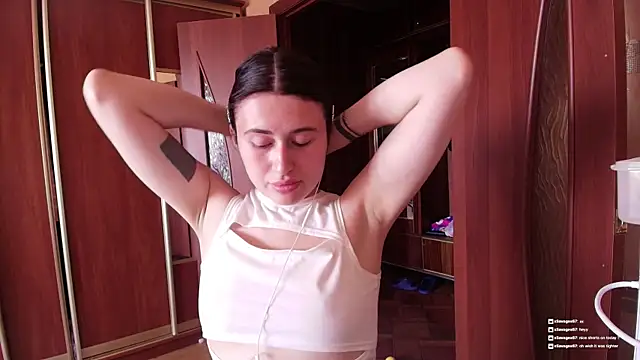 KristinaScott online show from April 17, 1:58 pm