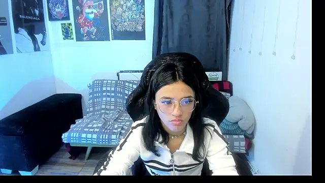 Snapshot of Candy__Girll18 chatting on February 19, 11:23 pm Candy Girll18 online show from February 19, 11:23 pm