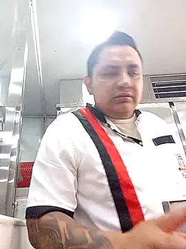 Snapshot of gordoju chatting on November 18, 3:49 pm gordoju online show from November 18, 3:49 pm