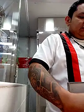 Snapshot of gordoju chatting on November 23, 2:39 pm gordoju online show from November 23, 2:39 pm