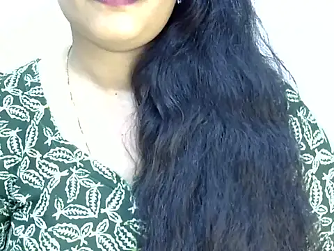 Muskan Jha online show from April 14, 2:01 pm