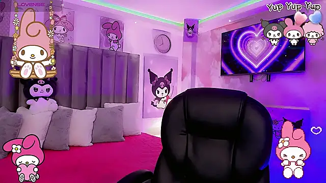 dearAlanaxxx online show from January 10, 9:05 pm