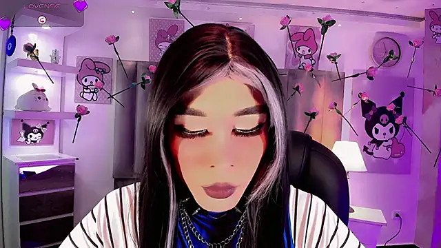 dearAlanaxxx online show from February 17, 10:05 pm