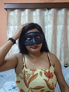 Cute-richa1 online show from April 13, 4:12 pm