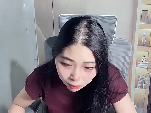 Lousii online show from December 1, 1:21 am