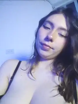 Snapshot of fer_jis chatting on November 20, 4:56 am fer jis online show from November 20, 4:56 am