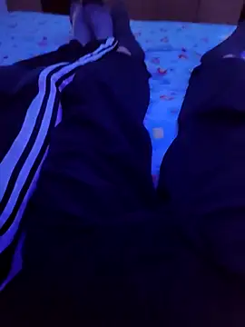 Snapshot of bnnzin chatting on November 18, 11:48 pm bnnzin online show from November 18, 11:48 pm