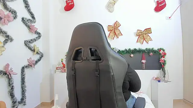 BWW-CINDY11 online show from December 20, 3:24 am