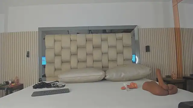 noah pariss online show from March 5, 11:17 am