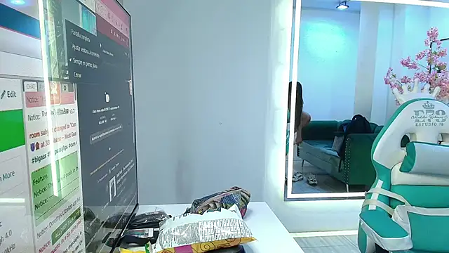 Gemma bellini online show from December 4, 7:33 pm