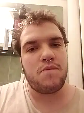 Snapshot of Ziulica chatting on November 19, 8:25 am Ziulica online show from November 19, 8:25 am