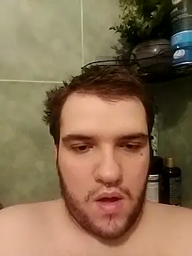 Snapshot of Ziulica chatting on November 22, 9:25 pm Ziulica online show from November 22, 9:25 pm