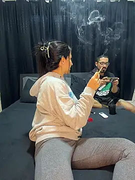 Snapshot of biadominatrix chatting on June 25, 8:24 pm biadominatrix online show from June 25, 8:24 pm