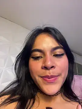 Snapshot of Sophie_wyld chatting on November 16, 2:39 am Sophie wyld online show from November 16, 2:39 am