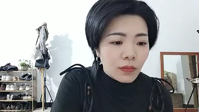 adele8731 online show from December 17, 2:34 pm