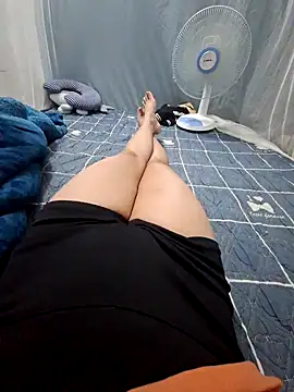 Snapshot of be-sex chatting on November 16, 7:30 pm be-sex online show from November 16, 7:30 pm