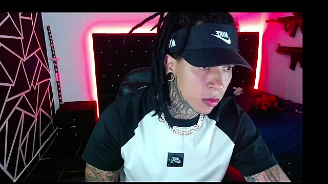 Zero-X9 online show from November 18, 9:30 pm