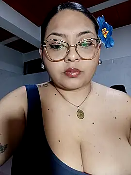 Snapshot of Anna_Lucia88 chatting on June 13, 6:11 am Anna Lucia88 online show from June 13, 6:11 am
