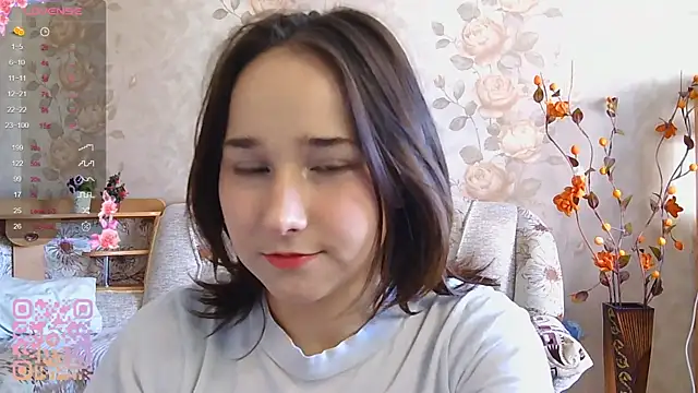 Snapshot of TianaMeiser chatting on May 6, 11:15 am TianaMeiser online show from May 6, 11:15 am