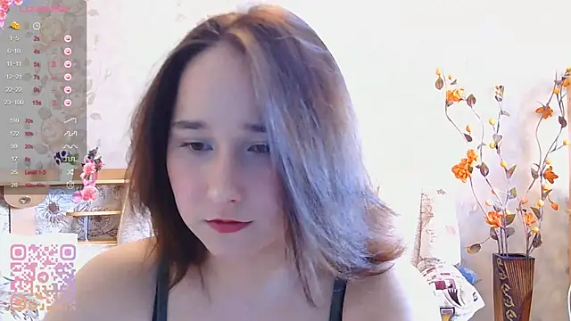 Snapshot of TianaMeiser chatting on May 7, 11:15 am TianaMeiser online show from May 7, 11:15 am