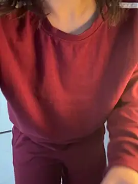 Snapshot of Manolya3434 chatting on December 14, 9:47 am Manolya3434 online show from December 14, 9:47 am