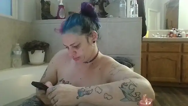 anitabonghit online show from April 10, 1:27 pm