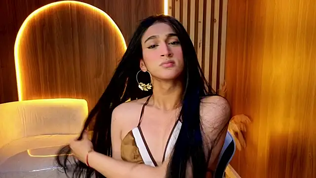 Snapshot of zoe_tp chatting on January 13, 8:25 pm zoe tp online show from January 13, 8:25 pm