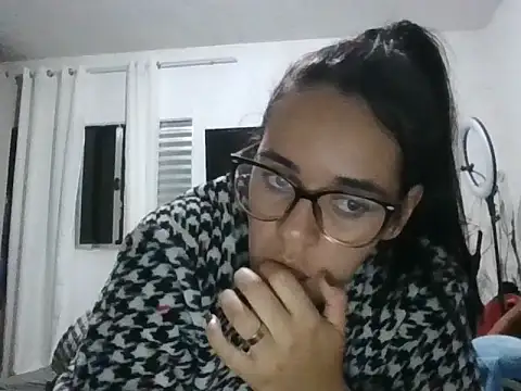 Snapshot of Lidiferrari chatting on November 18, 2:50 am Lidiferrari online show from November 18, 2:50 am