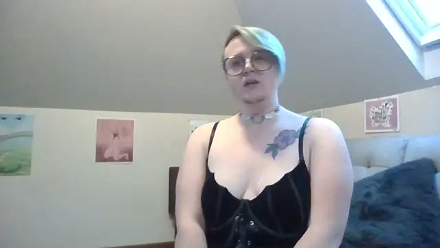 queerlyjaz online show from November 22, 11:26 pm