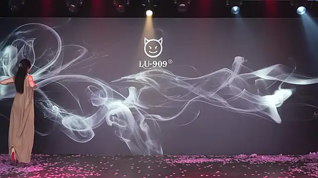 LU-909 online show from November 26, 8:04 am