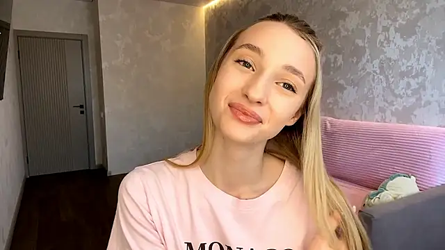 NikyHelton online show from November 18, 7:46 am