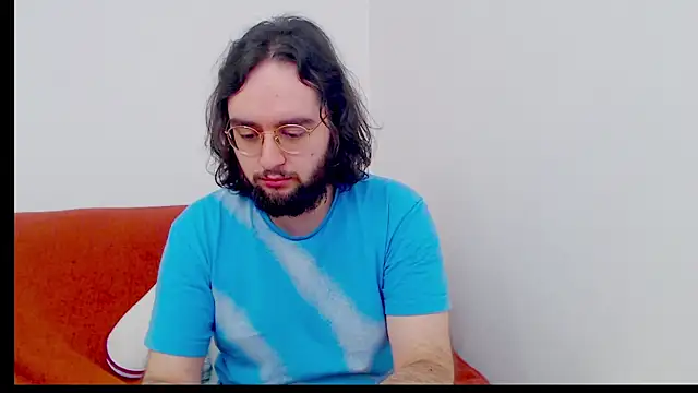 eren jaeger2000 online show from April 18, 3:10 am