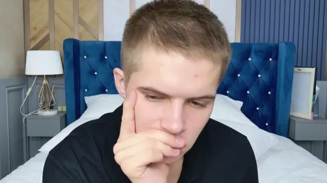 Snapshot of Piter_Ward chatting on November 24, 11:04 pm Piter Ward online show from November 24, 11:04 pm