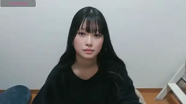 Snapshot of uki-japan chatting on December 21, 12:01 pm uki-japan online show from December 21, 12:01 pm