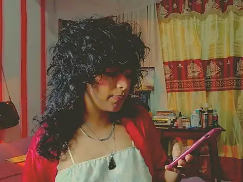 Snapshot of justcallmemargo chatting on November 17, 11:54 pm justcallmemargo online show from November 17, 11:54 pm