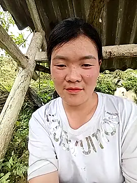 Snapshot of meomeo-00 chatting on February 20, 4:42 am meomeo-00 online show from February 20, 4:42 am