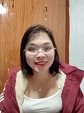 Snapshot of Cover-baa chatting on December 21, 11:50 am Cover-baa online show from December 21, 11:50 am