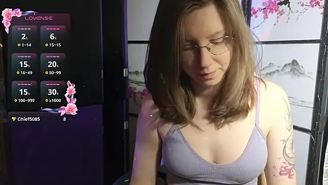 scarlettsrose online show from March 26, 2:55 pm