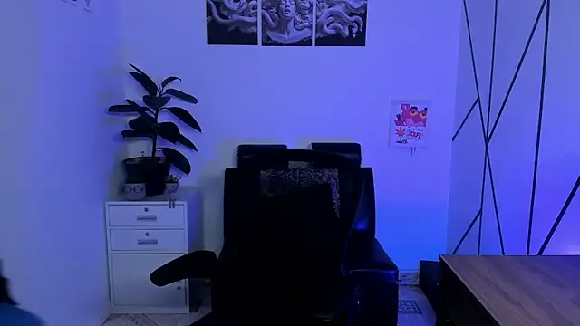 James Adams 01 online show from November 28, 12:19 pm